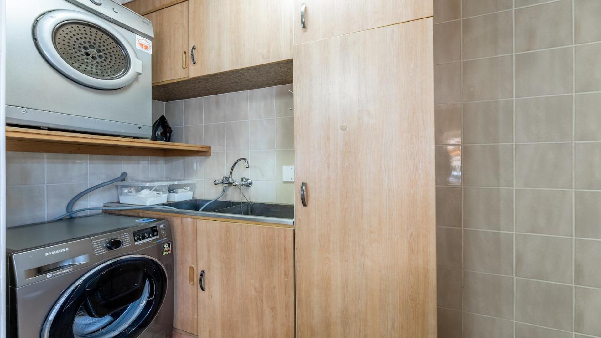 Myzen -5min To Canal Walk Mall & 5min To Grand West Cassino Holiday home Cape Town