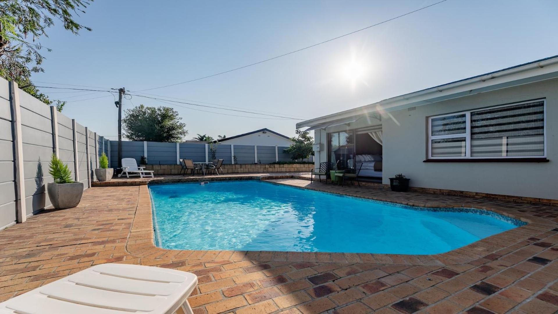Myzen -5min To Canal Walk Mall & 5min To Grand West Cassino Holiday home *