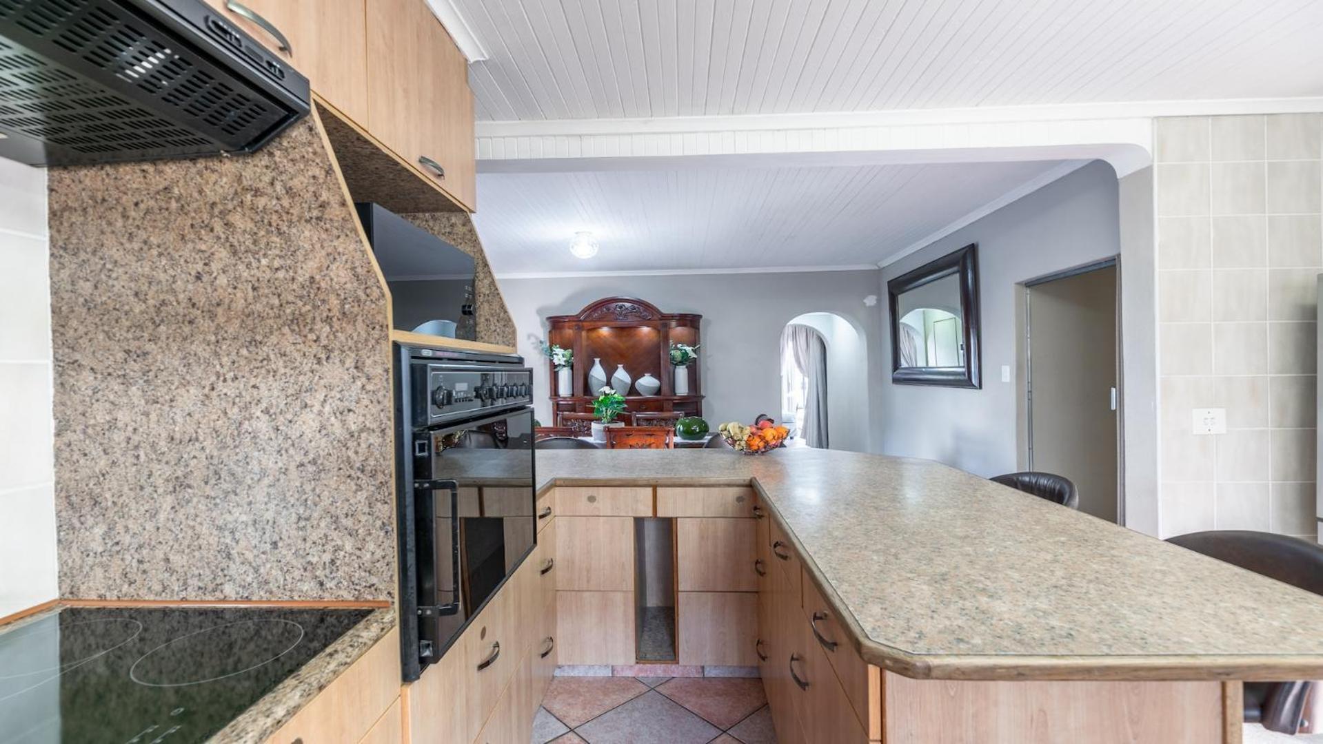 Holiday home Myzen -5min To Canal Walk Mall & 5min To Grand West Cassino Cape Town